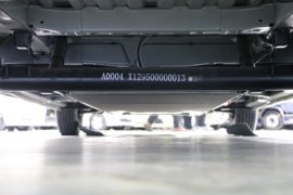 风景i9&nbsp;电动封闭厢货底盘图片