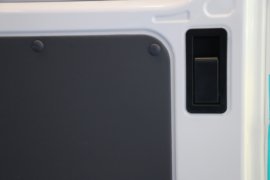 风景i9&nbsp;电动封闭厢货货厢图片