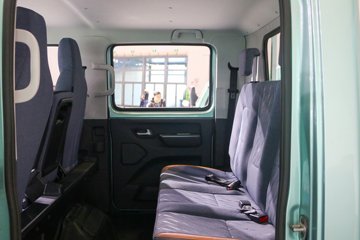 ���� �����½���A6 155���� 3.2��˫�������ῨͼƬ