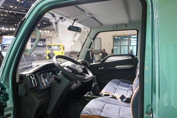���� �����½���A6 155���� 3.2��˫�������ῨͼƬ