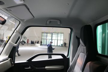 ������� ����EM 4.5T 3.8�׵��Ŵ��綯��ʽ�Ῠ63.75kWhͼƬ