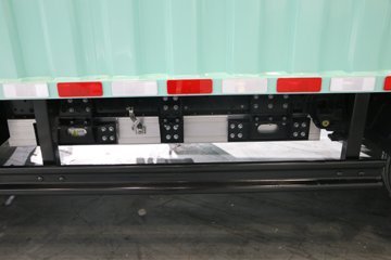 ������� ����EM 4.5T 3.8�׵��Ŵ��綯��ʽ�Ῠ63.75kWhͼƬ