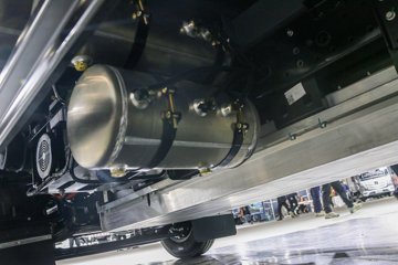 ������� ����EL-Plus ���س������� 8.5T 4.14�׵��Ŵ��綯��ʽ�Ῠ140kWhͼƬ