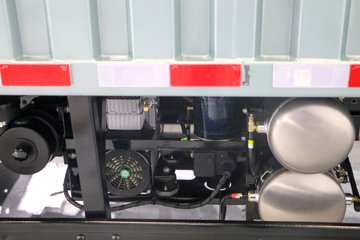 ������� ����EL-Plus ���س������� 8.5T 4.14�׵��Ŵ��綯��ʽ�Ῠ140kWhͼƬ