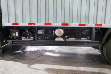 ������� ����EL-Plus ���س������� 8.5T 4.14�׵��Ŵ��綯��ʽ�Ῠ140kWhͼƬ