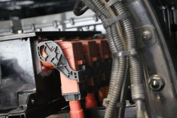 ���� ŷ������9 4X2 ���綯ǣ����600kWhͼƬ