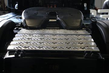 ���� ŷ������9 4X2 ���綯ǣ����600kWhͼƬ