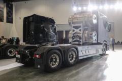 福田 欧曼银河9 580马力 6X4 LNG自动档牵引车