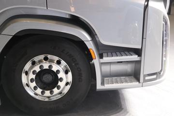 ���� ŷ������9 580���� 6X4 LNG�Զ���ǣ����ͼƬ