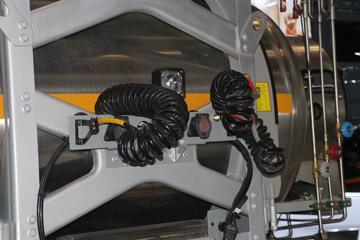 ���� ŷ������9 580���� 6X4 LNG�Զ���ǣ����ͼƬ