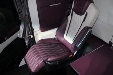 ���� ŷ������9 680���� 6X4 AMT�Զ���ǣ����ͼƬ