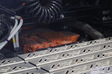 ���� ŷ������9 680���� 6X4 AMT�Զ���ǣ����ͼƬ