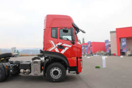 东风畅行X7&nbsp;牵引车外观                                                图片