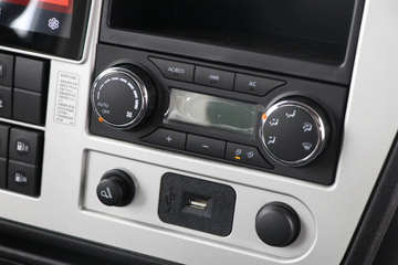 �����½� ����X7 480���� 6X4 ǣ����ͼƬ