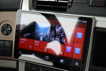 �����½� ����X7 480���� 6X4 ǣ����ͼƬ