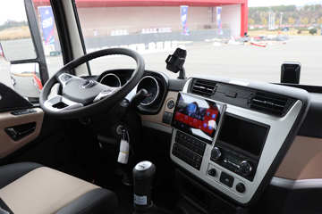 �����½� ����X7 480���� 6X4 ǣ����ͼƬ