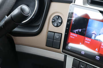 �����½� ����X7 480���� 6X4 ǣ����ͼƬ