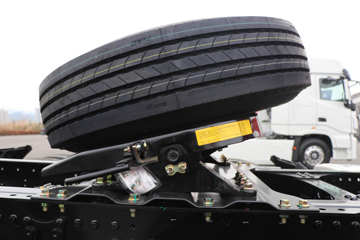 �����½� ����X7 480���� 6X4 ǣ����ͼƬ