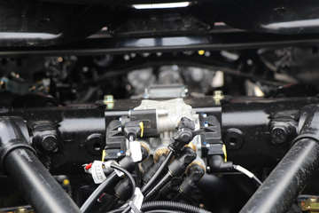 �����½� ����X7 480���� 6X4 ǣ����ͼƬ