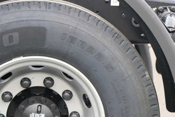 �����½� ����X7 480���� 6X4 ǣ����ͼƬ