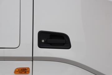 �����½� ����X9 600���� 4X2 ǣ����ͼƬ