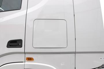 �����½� ����X9 600���� 4X2 ǣ����ͼƬ