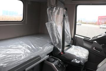 �����½� ����X9 600���� 4X2 ǣ����ͼƬ