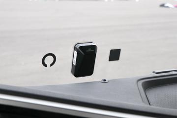 �����½� ����X9 600���� 4X2 ǣ����ͼƬ