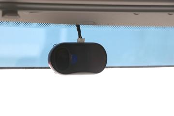 �����½� ����X9 600���� 4X2 ǣ����ͼƬ