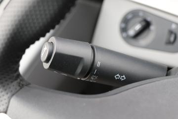 �����½� ����X9 600���� 4X2 ǣ����ͼƬ