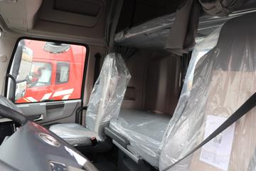 �����½� ����X9 600���� 4X2 ǣ����ͼƬ