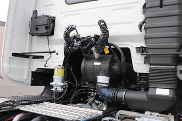 �����½� ����X9 600���� 4X2 ǣ����ͼƬ