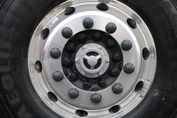 �����½� ����X9 600���� 4X2 ǣ����ͼƬ