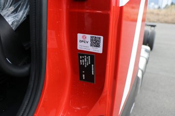 �����½� ����X7 320���� 4X2 9.6����ʽ�ػ���(DFV5183XXYGP6DAL)ͼƬ