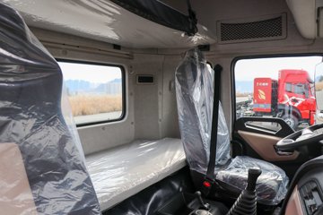 �����½� ����X7 320���� 4X2 9.6����ʽ�ػ���(DFV5183XXYGP6DAL)ͼƬ