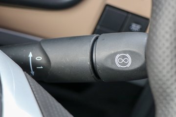 �����½� ����X7 320���� 4X2 9.6����ʽ�ػ���(DFV5183XXYGP6DAL)ͼƬ