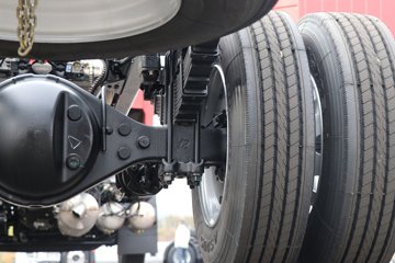 �����½� ����X7 320���� 4X2 9.6����ʽ�ػ���(DFV5183XXYGP6DAL)ͼƬ