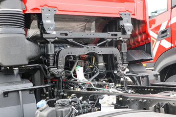 �����½� ����X7 320���� 4X2 9.6����ʽ�ػ���(DFV5183XXYGP6DAL)ͼƬ