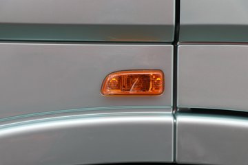 �����½� ����X9 14.5L LNG 630���� 6X4 ��ʿ��16�� AMT�Զ��� ǣ����ͼƬ