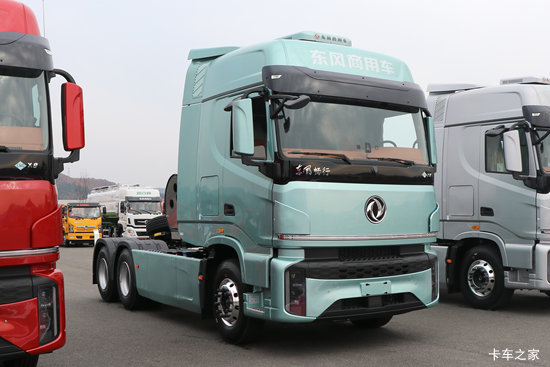 �����½� ����X9 14.5L LNG 630���� 6X4 ��ʿ��16�� AMT�Զ��� ǣ����