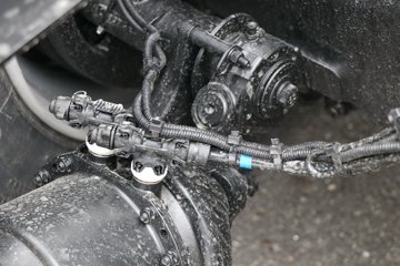 �����½� ����X9 14.5L LNG 630���� 6X4 ��ʿ��16�� AMT�Զ��� ǣ����ͼƬ