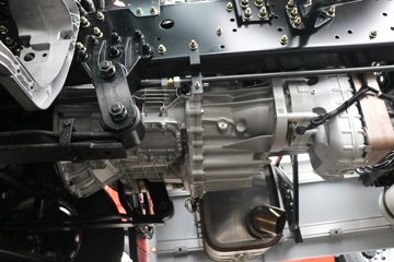 �����½� ����X9 14.5L LNG 630���� 6X4 ��ʿ��16�� AMT�Զ��� ǣ����ͼƬ