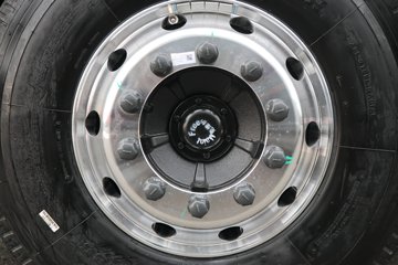 �����½� ����X9 14.5L LNG 630���� 6X4 ��ʿ��16�� AMT�Զ��� ǣ����ͼƬ