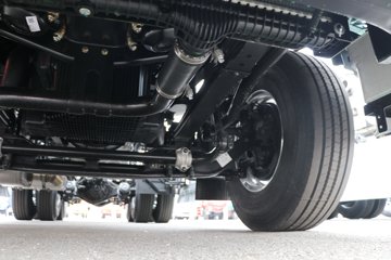 �����½� ����X9 14.5L LNG 630���� 6X4 ��ʿ��16�� AMT�Զ��� ǣ����ͼƬ