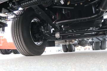 �����½� ����X9 14.5L LNG 630���� 6X4 ��ʿ��16�� AMT�Զ��� ǣ����ͼƬ