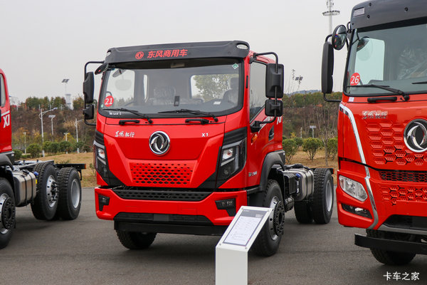 东风新疆拓行X1 4.3L柴油 220马力 4X2 法士特10档 4.2米自卸车
