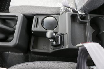 �����½� ����X1 200���� 4X2 4.2����ж��(DFV3181GP6D2)ͼƬ