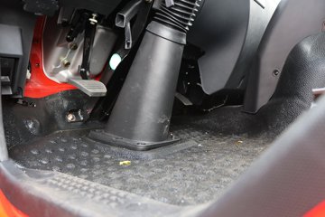 �����½� ����X1 200���� 4X2 4.2����ж��(DFV3181GP6D2)ͼƬ