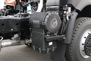 �����½� ����X1 200���� 4X2 4.2����ж��(DFV3181GP6D2)ͼƬ