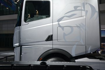 �й����� ȫ��һ���ؿ� 600���� 6X4 AMT�Զ���ǣ����ͼƬ